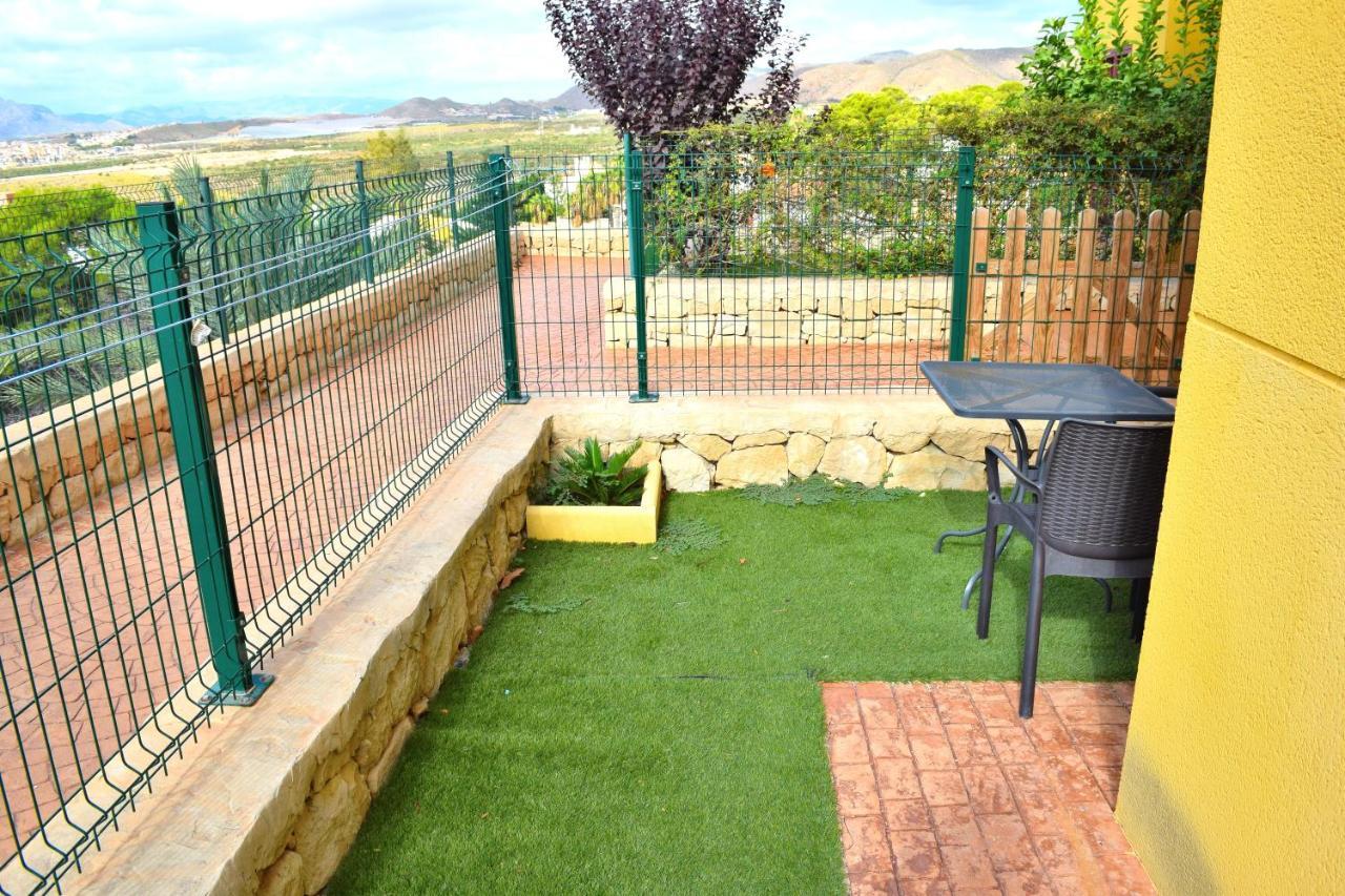 Apartamento Con Hermoso Jardin Y Ac Isla Plana Exteriér fotografie